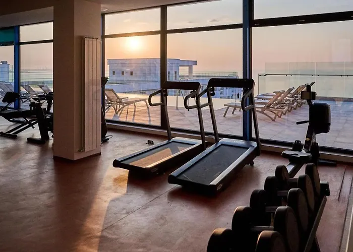 Novsee Infinity Pool & * Năvodari