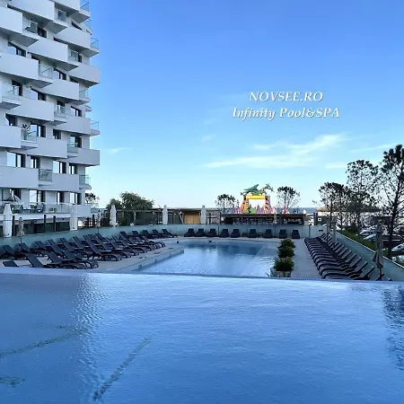 Novsee Infinity Pool & Lejlighed *